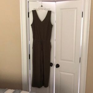 Old Navy Active Breathe Jumpsuit size M
